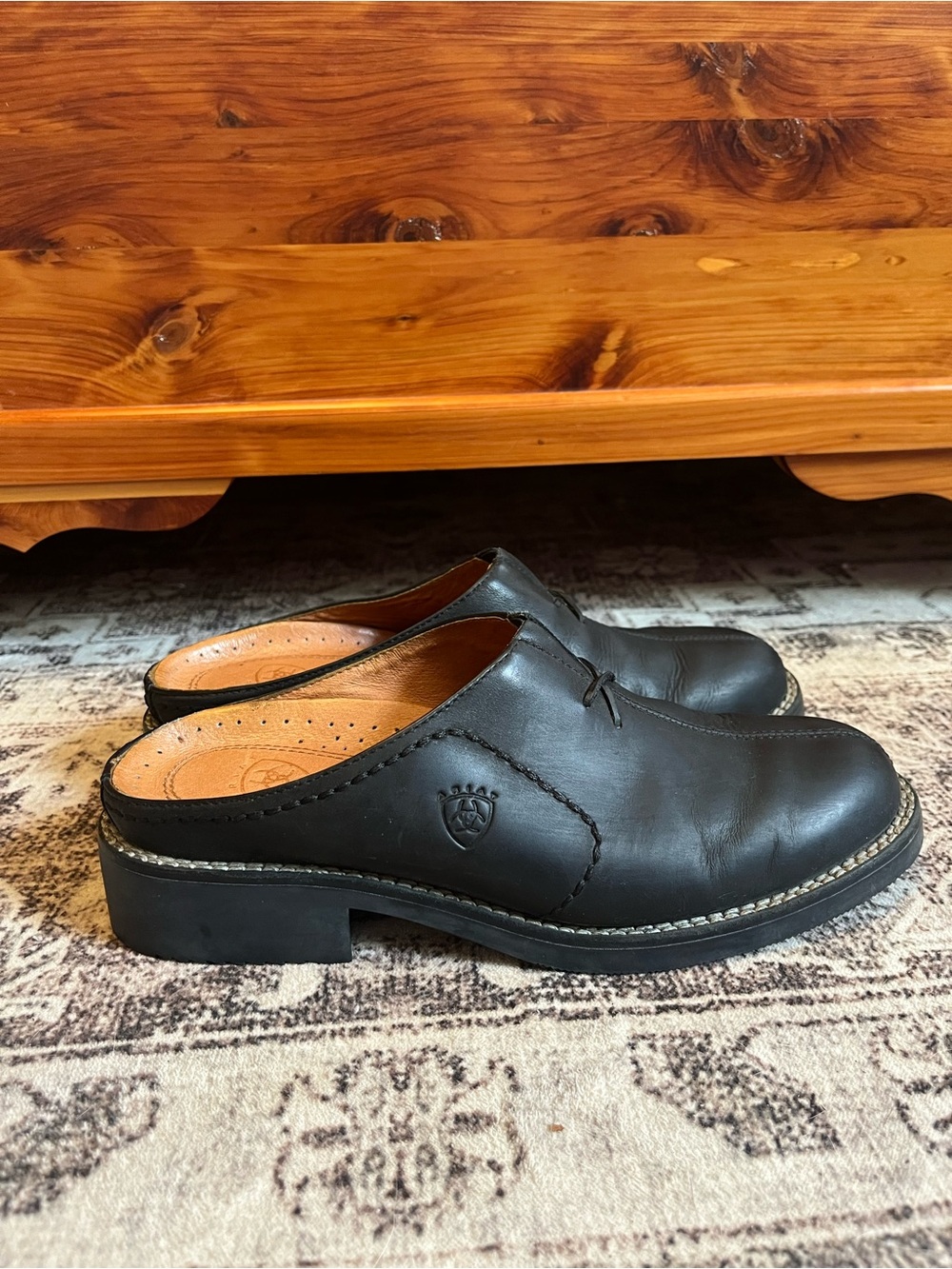 Ariat Women’s Black Leather Clog Mule Shoes Size 6B Comfort Slip On Western